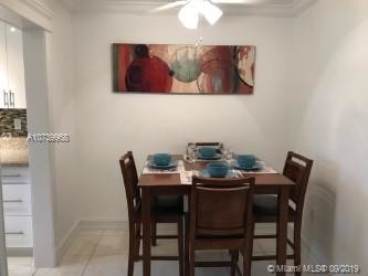 Foto del edificio - 1395 NE 167th St
