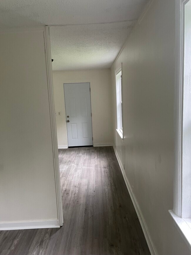 Foto del edificio - 5614 Madonna Cir