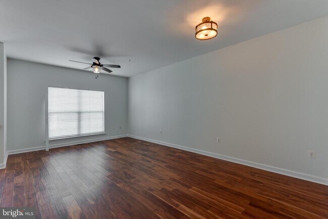 Building Photo - 48395 Sunburst Dr