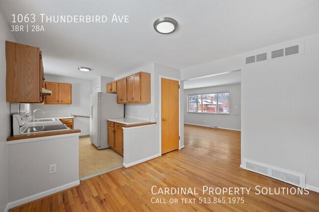 Foto del edificio - BEAUTIFULLY RENOVATED 3 BEDROOM 2 BATH HOU...