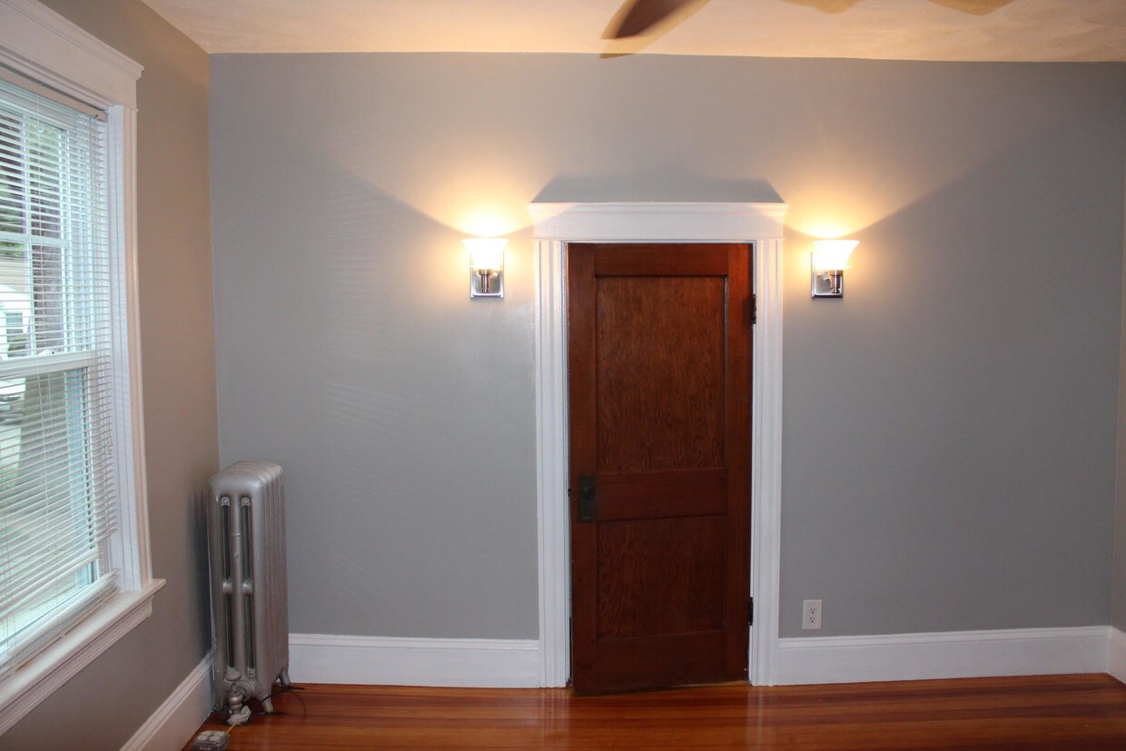 Primary Photo - 28 Homefield Ave