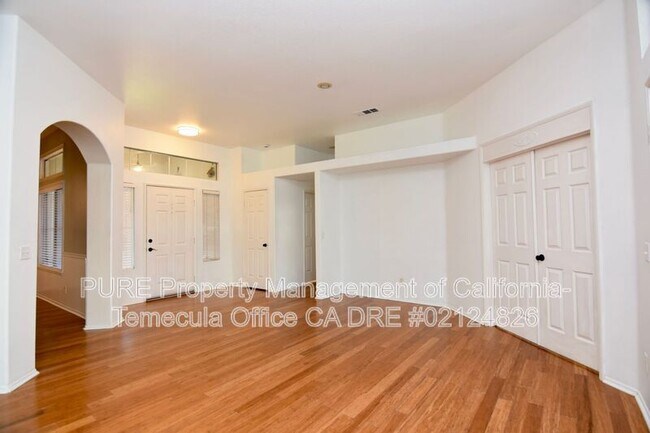 Building Photo - 26938 Montseratt Ct