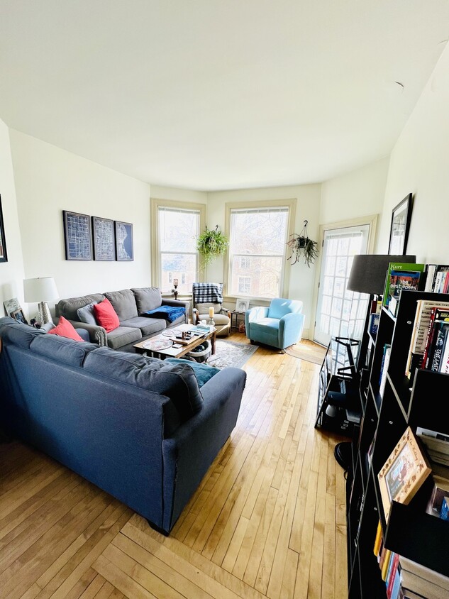 Primary Photo - 2408 East Park Place, Unit 2412
