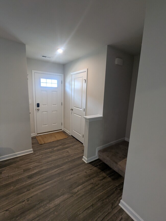 Foto del edificio - 133 Fernside Ct