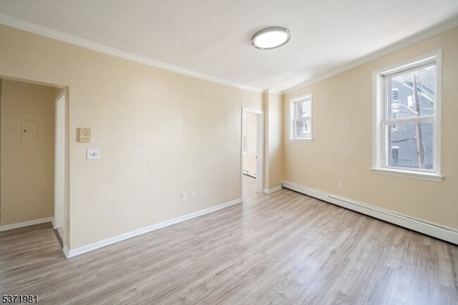 Photo - 230 Trumbull St House