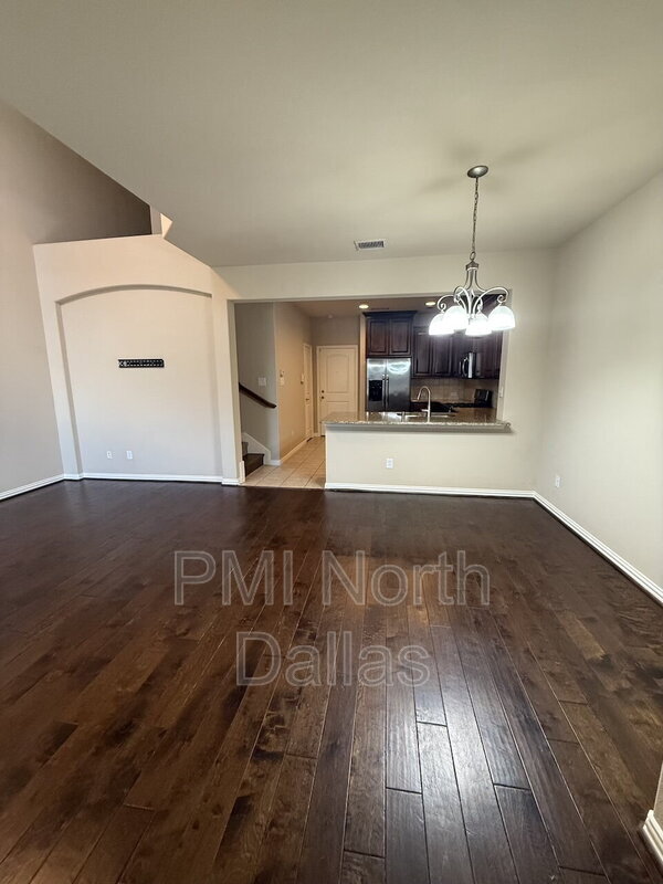 Photo - 528 S Greenville Ave Townhome