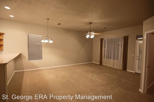 Foto del edificio - 3 br, 2 bath House - 266 N 2585 W