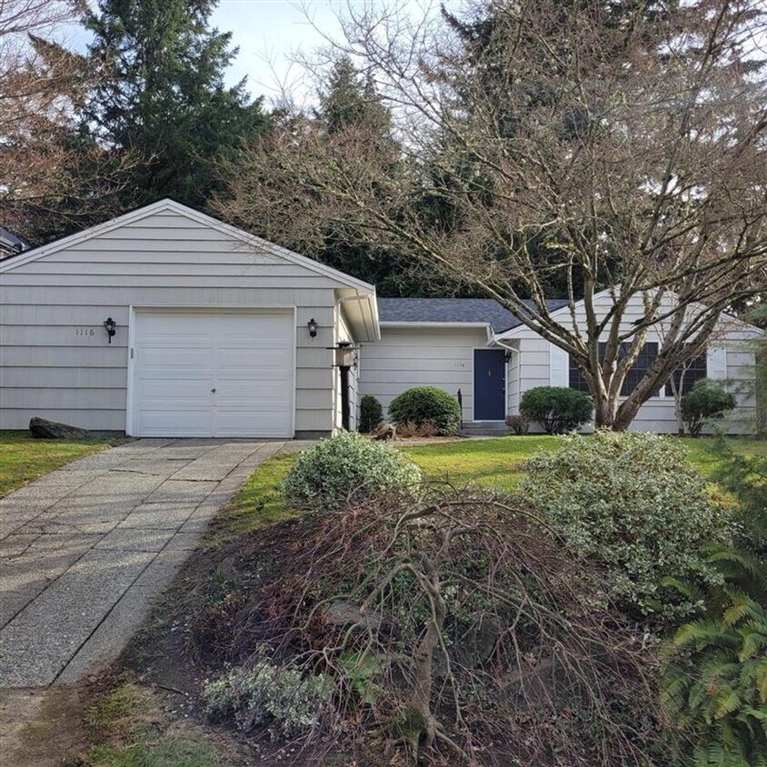 Primary Photo - 3 Bedroom Rambler in Bellevue
