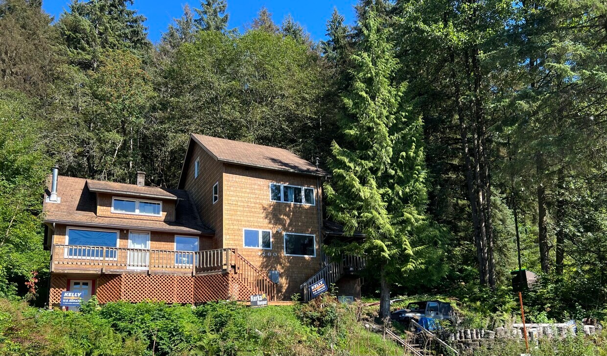 Foto principal - 4260 Glacier Hwy