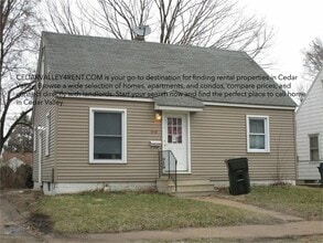 Building Photo - 646 Kern St