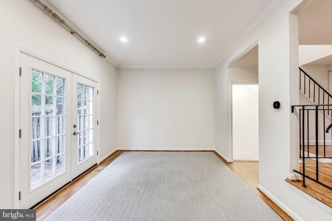 Building Photo - 1325 Chetworth Ct