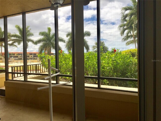 Foto del edificio - 3321 Sunset Key Cir