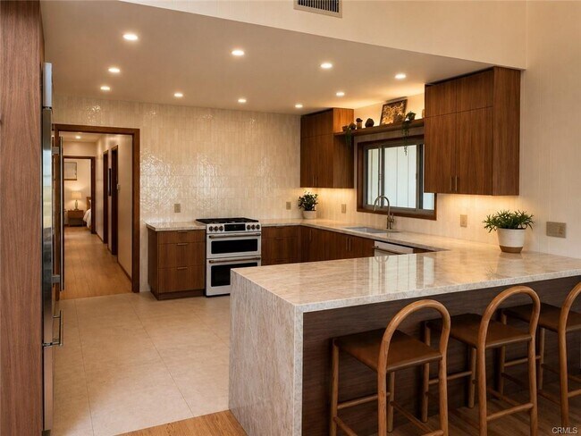 Building Photo - 16 Cinnamon Ln