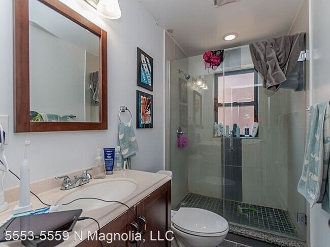 Foto del edificio - 5553-5559 N Magnolia Ave