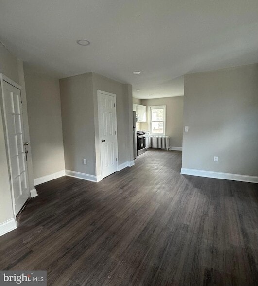 Foto del edificio - 7250 Radbourne Rd