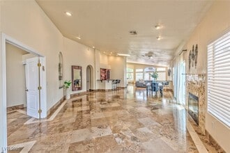 Building Photo - 8129 Pacific Cove Dr