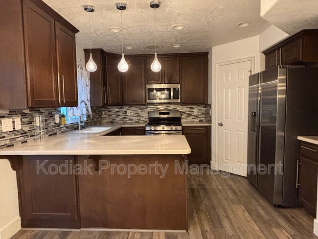Building Photo - 5757 Coral Pine Ct S