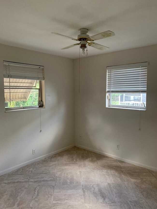 Foto del edificio - Duplex in Cooper City