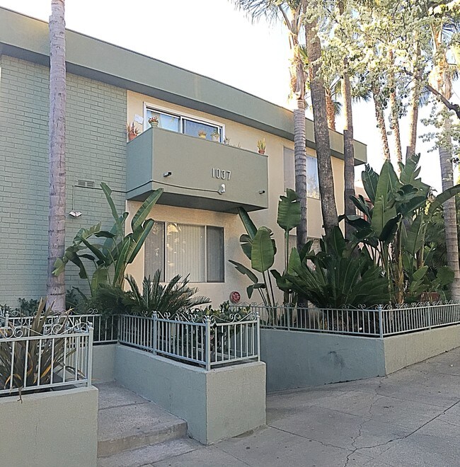 1037 N La Jolla Ave Unit 2, West Hollywood, CA 90046 Apartment for