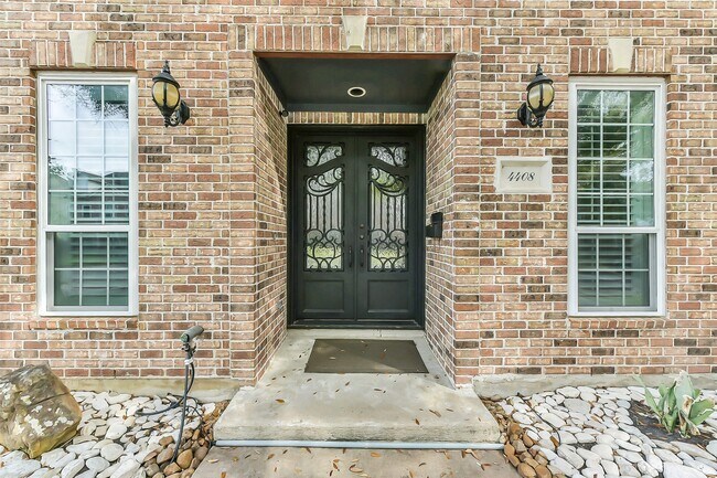 Building Photo - 4408 Mildred St