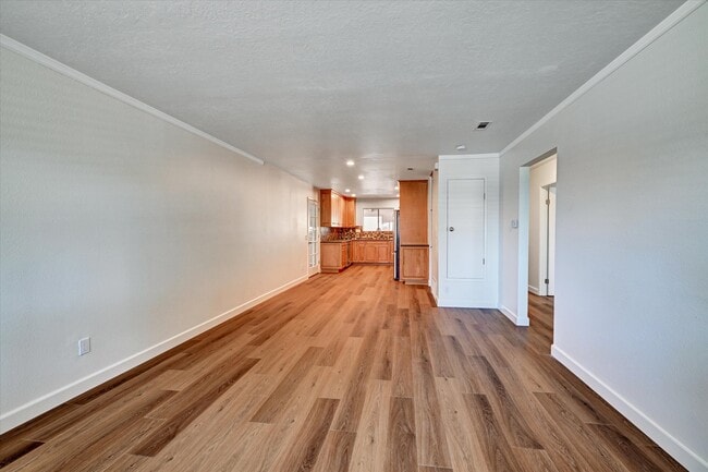 Building Photo - 1738 Hanford Dr