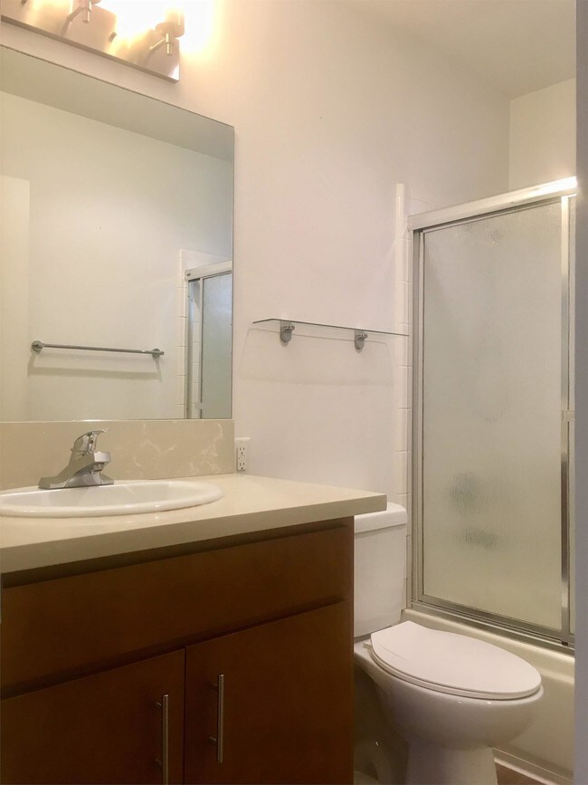 Foto del edificio - 1051 Diamond St