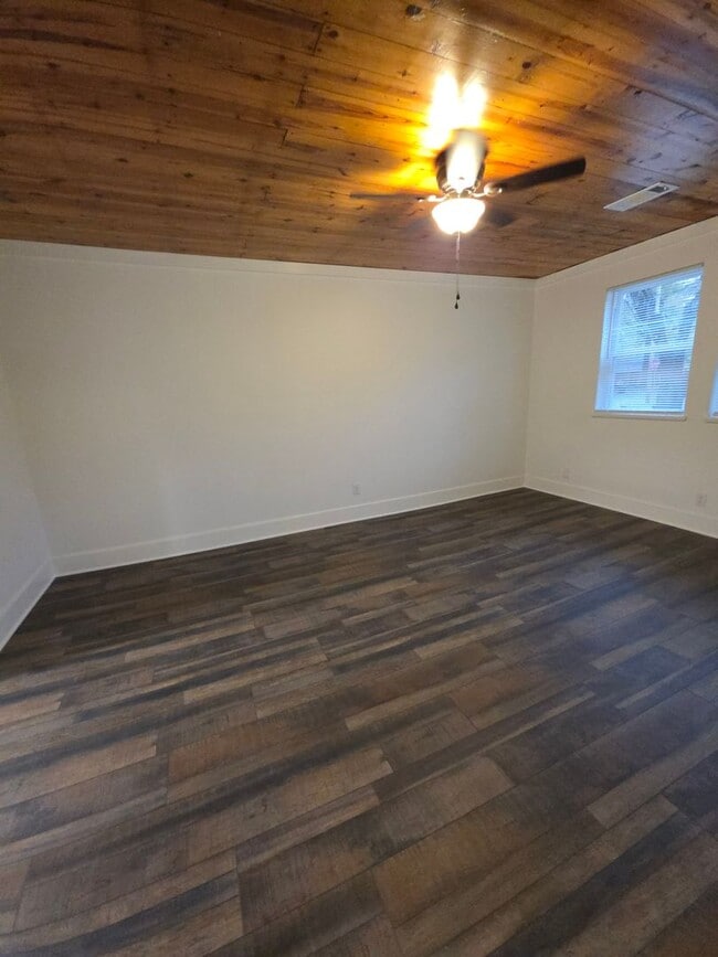 Building Photo - 1315-1317 N. Boston Pl