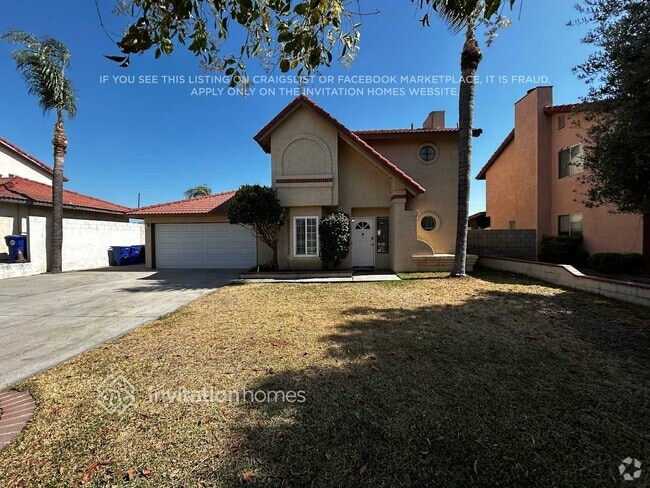 Building Photo - 14845 Cambria St