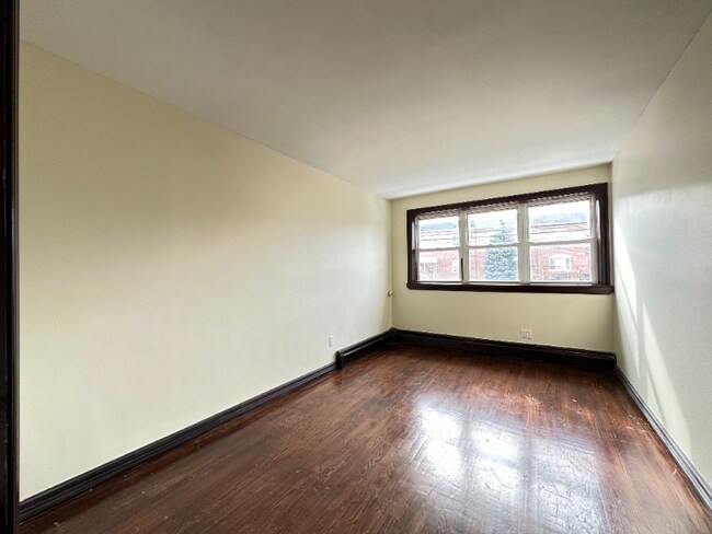 Building Photo - 1320 Gillespie Ave