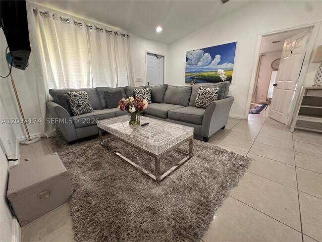 Foto del edificio - 404 NW 2nd St