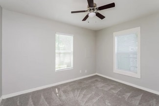 Building Photo - 5111 Royal Dr