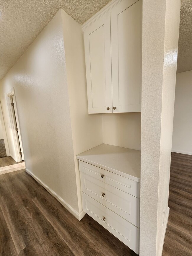 Foto del edificio - 3 bed, 2 bath