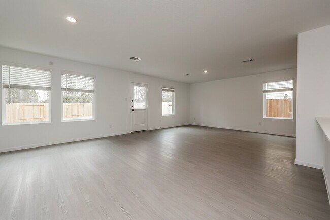 Building Photo - 13487 Sonali Springs Dr