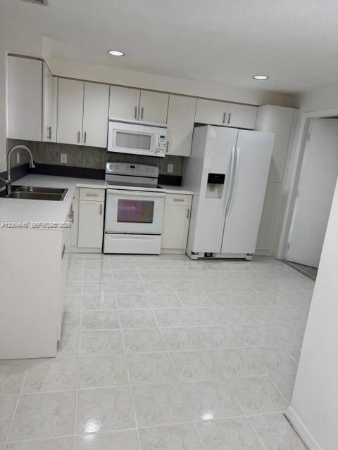 Building Photo - 1531 Barcelona Way