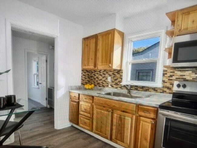 Foto del edificio - Charming & Updated 3-Bedroom Home in Histo...