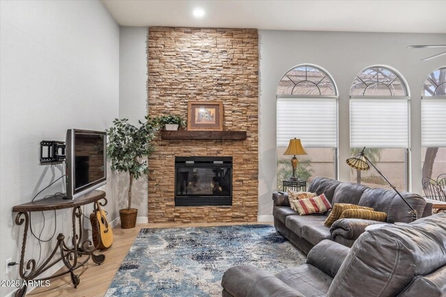 Building Photo - 10695 E Caribbean Ln