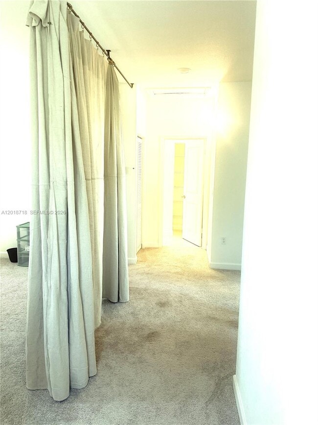Foto del edificio - 4941 Oakmont Dr