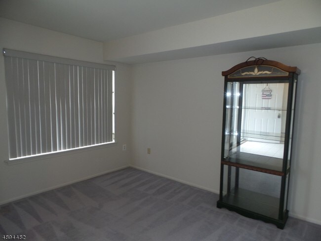 Foto del edificio - 304 Mercer Ct