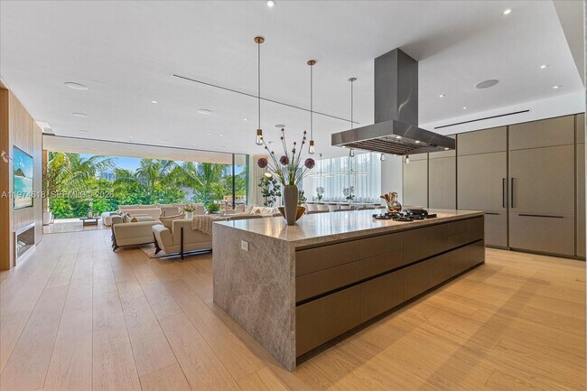 Foto del edificio - 1510 W 23rd St