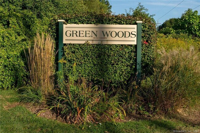 Foto del edificio - 171 Greenwoods Ln