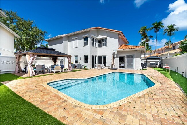 Foto del edificio - 1547 Mariner Way