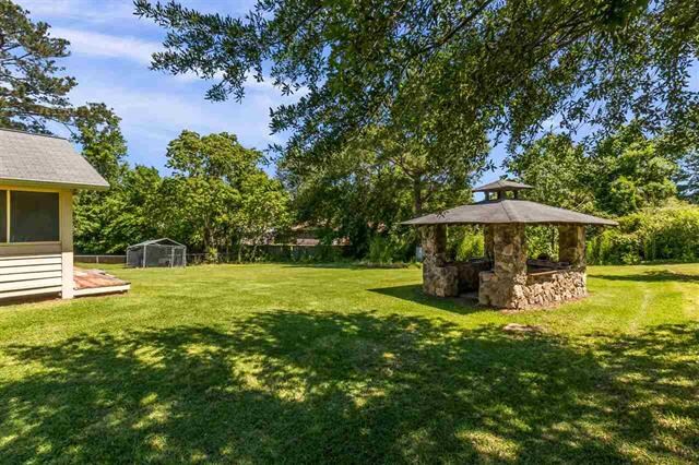 Building Photo - 405 Windsor Dr