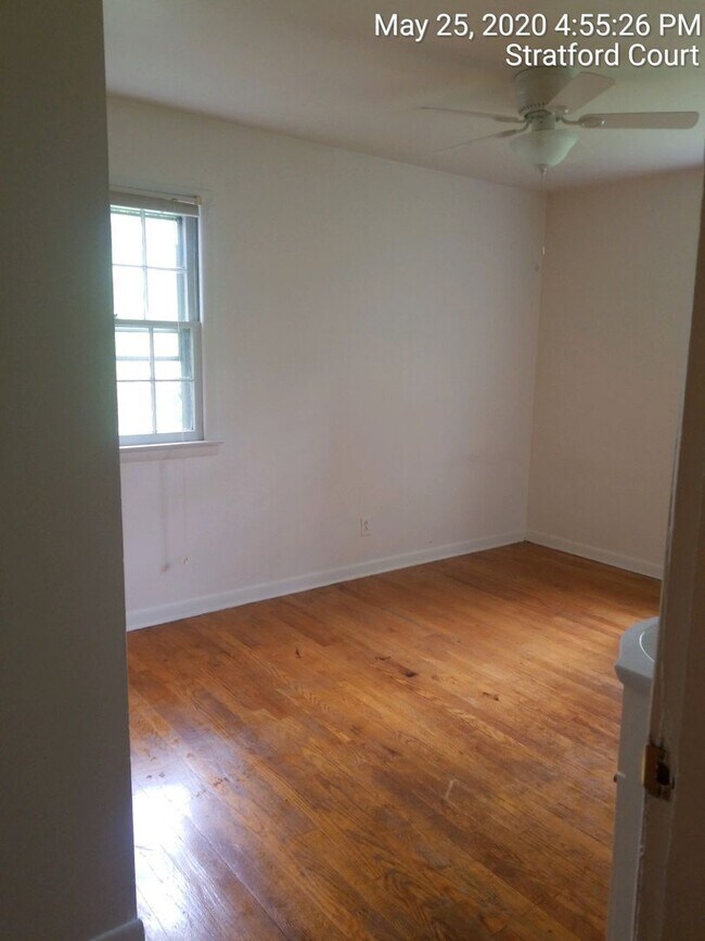 Foto del edificio - 108 Stratford Ct
