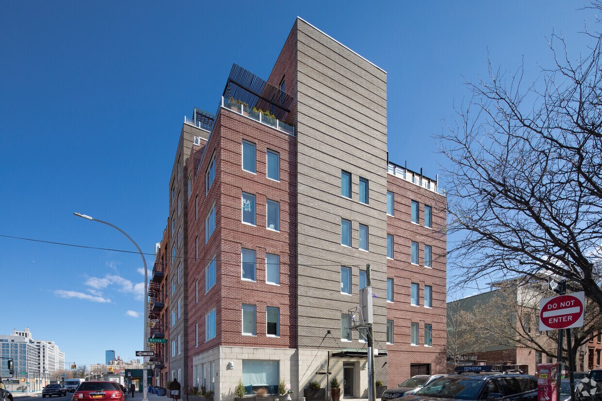 Primary Photo - 75 Columbia St