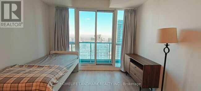 Photo du bâtiment - 70 Temperance St