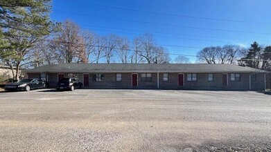 Building Photo - 155 Eastview Ave