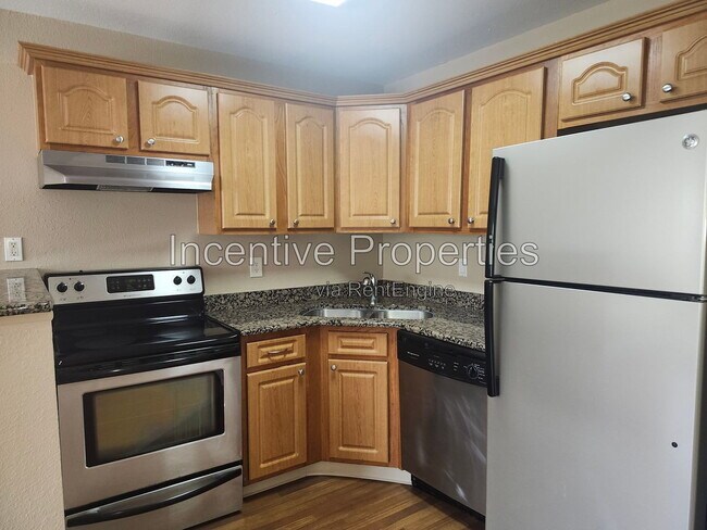 Building Photo - 4724 Walden Cir