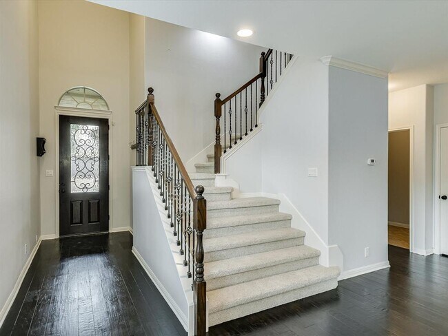 Building Photo - 9400 Solana Vista Loop