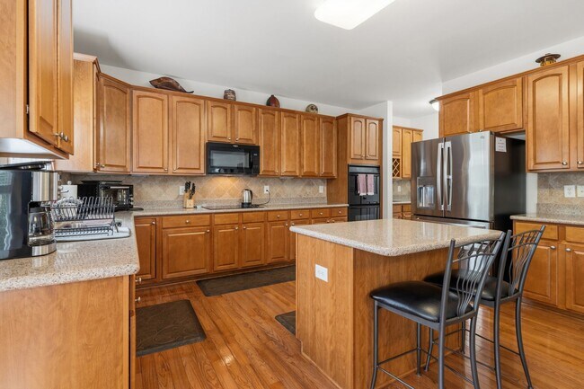 Foto del edificio - 3809 Stoneybrook Dr