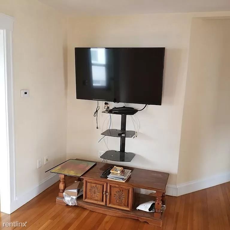 Building Photo - 2 br, 1 bath Apartment - 27 Linden Ave